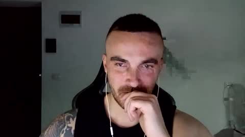 Snapshot of mu5clemania chatting on January 4, 2025, 3:49 pm Victor online show from January 4, 2025, 3:49 pm