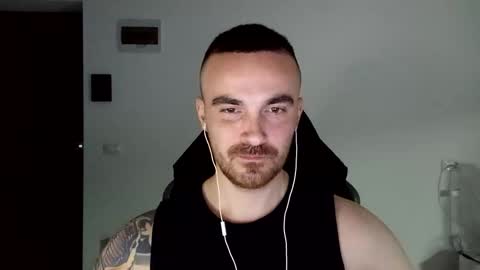 Snapshot of mu5clemania chatting on January 5, 2025, 2:41 pm Victor online show from January 5, 2025, 2:41 pm