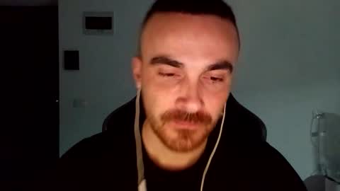 Snapshot of mu5clemania chatting on January 6, 2025, 7:24 pm Victor online show from January 6, 2025, 7:24 pm