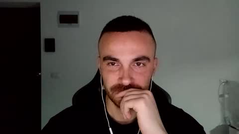 Snapshot of mu5clemania chatting on January 7, 2025, 2:30 pm Victor online show from January 7, 2025, 2:30 pm