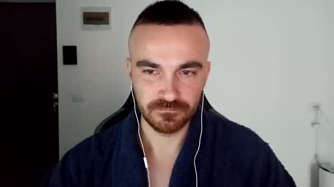 Snapshot of mu5clemania chatting on January 10, 2025, 8:29 am Victor online show from January 10, 2025, 8:29 am