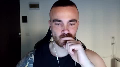 Snapshot of mu5clemania chatting on January 11, 2025, 12:40 pm Victor online show from January 11, 2025, 12:40 pm