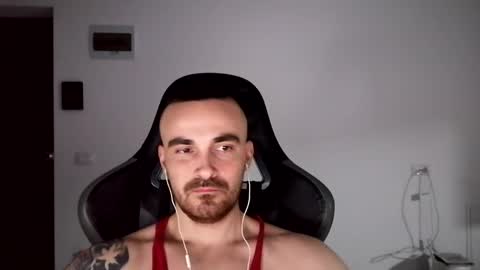 Snapshot of mu5clemania chatting on January 26, 2025, 2:41 pm Victor online show from January 26, 2025, 2:41 pm