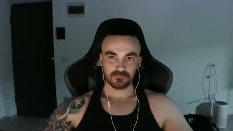 Snapshot of mu5clemania chatting on January 30, 2025, 7:48 pm Victor online show from January 30, 2025, 7:48 pm