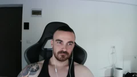 Snapshot of mu5clemania chatting on February 2, 2025, 10:02 am Victor online show from February 2, 2025, 10:02 am