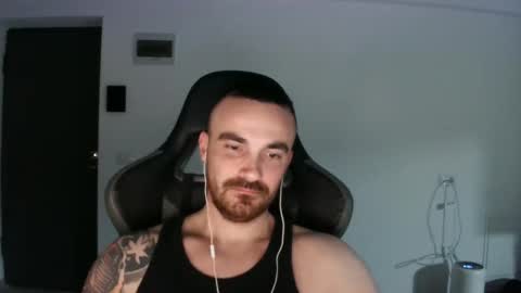 Snapshot of mu5clemania chatting on February 2, 2025, 7:14 pm Victor online show from February 2, 2025, 7:14 pm