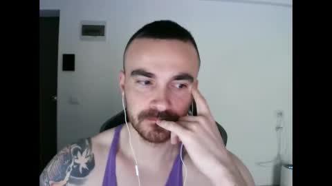 Snapshot of mu5clemania chatting on February 3, 2025, 7:18 am Victor online show from February 3, 2025, 7:18 am