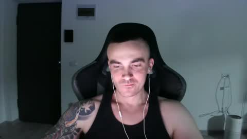 Snapshot of mu5clemania chatting on February 9, 2025, 5:54 pm Victor online show from February 9, 2025, 5:54 pm