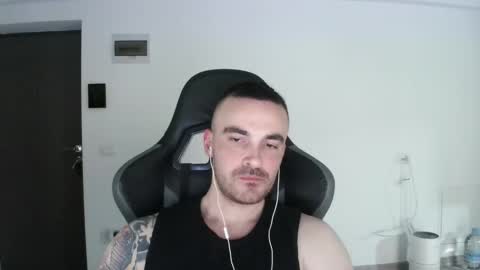 Snapshot of mu5clemania chatting on February 16, 2025, 1:38 pm Victor online show from February 16, 2025, 1:38 pm