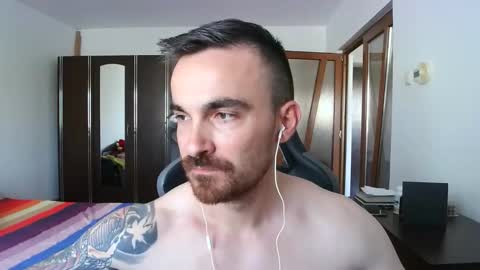 Snapshot of mu5clemania chatting on September 10, 2025, 9:42 am Victor online show from September 10, 2025, 9:42 am