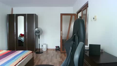 Snapshot of mu5clemania chatting on September 15, 2025, 10:04 am Victor online show from September 15, 2025, 10:04 am