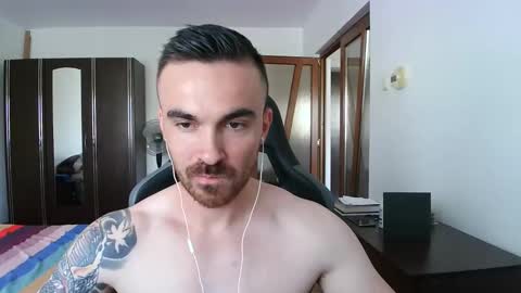 Snapshot of mu5clemania chatting on September 20, 2025, 9:54 am Victor online show from September 20, 2025, 9:54 am