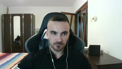 Snapshot of mu5clemania chatting on September 25, 2025, 3:16 pm Victor online show from September 25, 2025, 3:16 pm