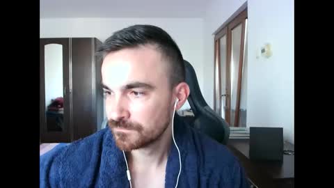 Snapshot of mu5clemania chatting on October 20, 2025, 6:14 am Victor online show from October 20, 2025, 6:14 am