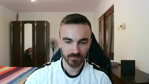 Snapshot of mu5clemania chatting on November 22, 2025, 10:36 am Victor online show from November 22, 2025, 10:36 am