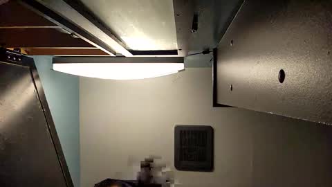 Snapshot of mugsy183 chatting on October 19, 2025, 1:28 am mugsy183 online show from October 19, 2025, 1:28 am