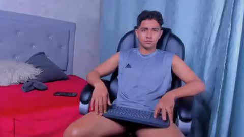 Snapshot of muichiro_tokito1 chatting on December 24, 2024, 4:22 am muichiro tokito1 online show from December 24, 2024, 4:22 am