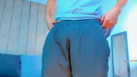 Snapshot of muichiro_tokito1 chatting on January 28, 2025, 4:08 am muichiro tokito1 online show from January 28, 2025, 4:08 am