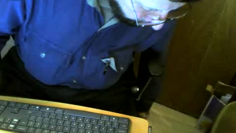 Snapshot of muller520 chatting on October 24, 2025, 4:58 pm muller520 online show from October 24, 2025, 4:58 pm