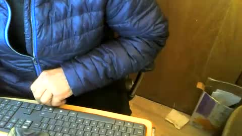 Snapshot of muller520 chatting on November 21, 2025, 10:03 am muller520 online show from November 21, 2025, 10:03 am