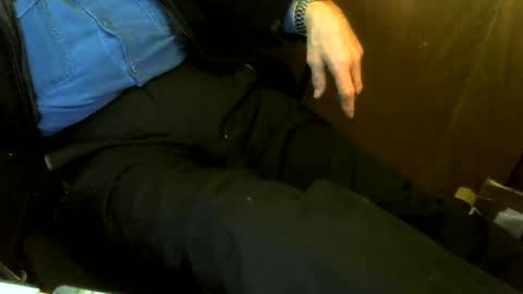 Snapshot of muller520 chatting on December 1, 2025, 1:16 pm muller520 online show from December 1, 2025, 1:16 pm