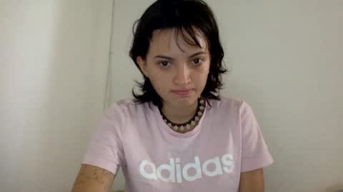 Snapshot of munchi_ chatting on February 17, 2025, 12:48 pm   online show from February 17, 2025, 12:48 pm