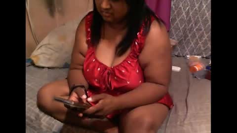 Snapshot of munniegalz1 chatting on February 14, 2025, 7:12 pm your angel online show from February 14, 2025, 7:12 pm