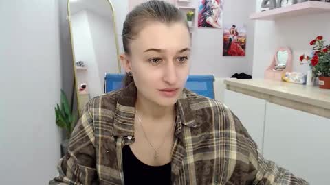 Snapshot of muriel_elvin chatting on October 27, 2025, 9:24 am muriel_elvin online show from October 27, 2025, 9:24 am