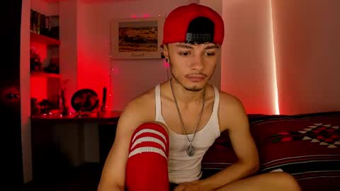 murielkarmesi online show from January 14, 2025, 3:47 pm