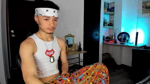 murielkarmesi online show from January 16, 2025, 1:36 pm