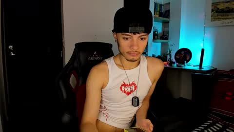 murielkarmesi online show from January 17, 2025, 1:56 pm