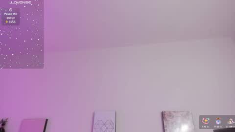 muriell_69 online show from October 29, 2025, 7:48 pm