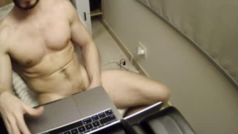 Snapshot of muscle_boy2345 chatting on September 20, 2025, 5:19 am muscle_boy2345 online show from September 20, 2025, 5:19 am