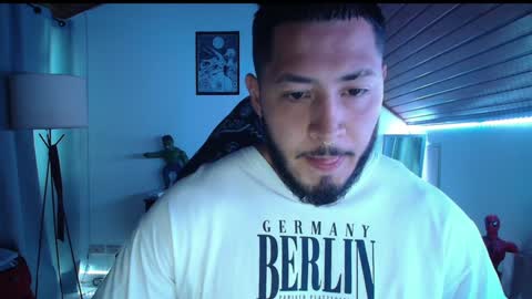 Snapshot of muscle_cock32 chatting on January 26, 2025, 11:17 am David Big online show from January 26, 2025, 11:17 am