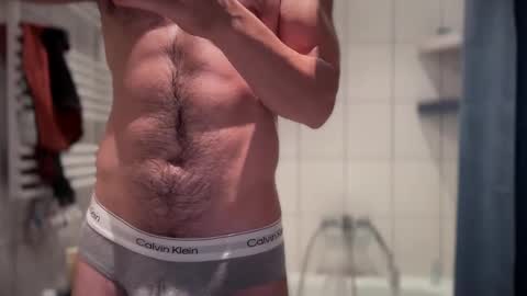 musclehair3 online show from February 2, 2025, 11:53 pm