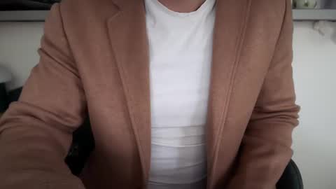 musclehair3 online show from February 6, 2025, 12:37 pm