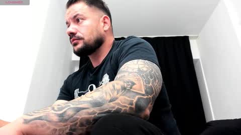 MuscleMonster31 online show from October 9, 2025, 4:54 am