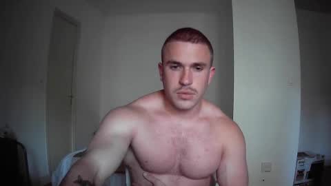 Snapshot of muscleshow00 chatting on February 25, 2025, 4:31 pm muscleshow00 online show from February 25, 2025, 4:31 pm