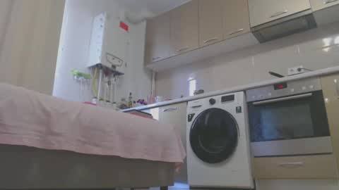 Snapshot of musclesqueen chatting on March 5, 2025, 12:55 pm MusclesQueen online show from March 5, 2025, 12:55 pm