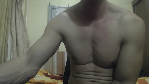 Snapshot of musculargod chatting on December 4, 2024, 10:51 pm SexyMuscled online show from December 4, 2024, 10:51 pm