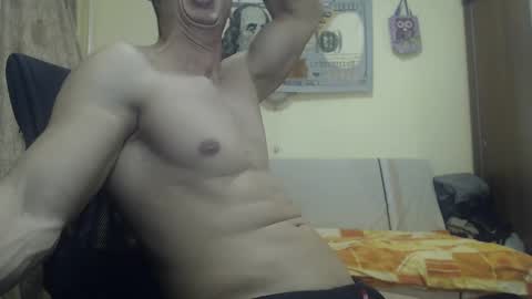 Snapshot of musculargod chatting on December 18, 2024, 10:24 pm SexyMuscled online show from December 18, 2024, 10:24 pm
