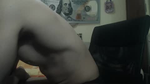 Snapshot of musculargod chatting on February 9, 2025, 10:00 pm SexyMuscled online show from February 9, 2025, 10:00 pm