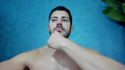 muscularmaster onlyfans online show from November 19, 2025, 10:10 pm