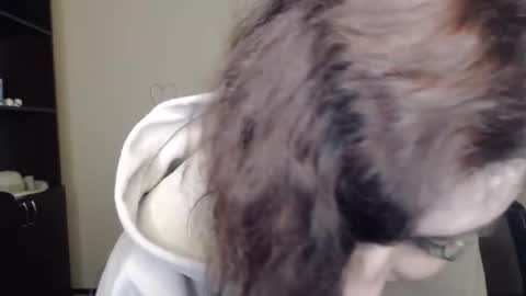 Jenya online show from February 15, 2025, 6:33 pm