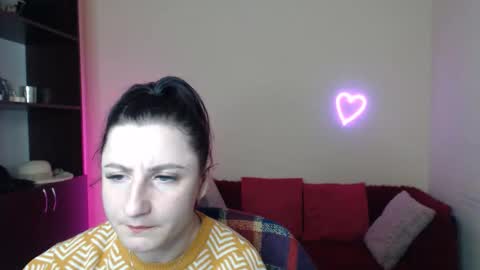 Jeneva online show from November 14, 2025, 7:01 pm