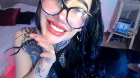 blackmuse online show from October 7, 2025, 12:30 am