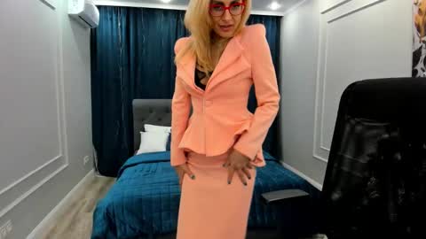 Snapshot of museofstage chatting on January 13, 2025, 5:02 pm Diana online show from January 13, 2025, 5:02 pm