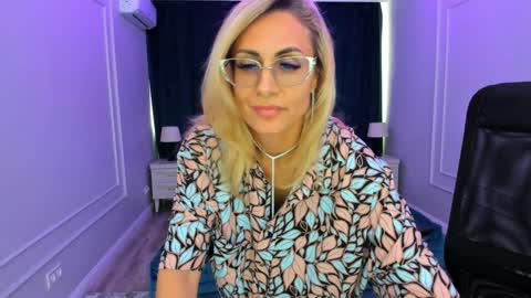 Snapshot of museofstage chatting on January 29, 2025, 11:30 am Diana online show from January 29, 2025, 11:30 am