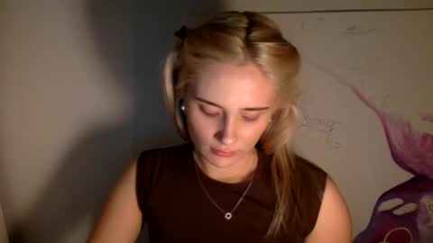 musescorner online show from November 6, 2025, 6:31 pm