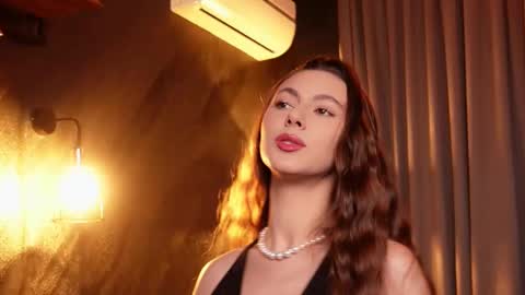 MuseSolis online show from February 10, 2025, 10:40 pm